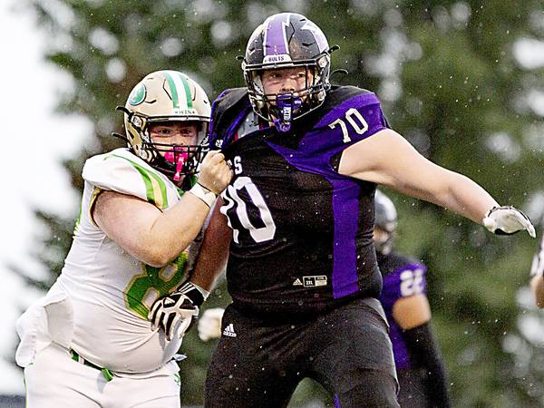 Slow start plagues Baxter football in loss to St. Edmond