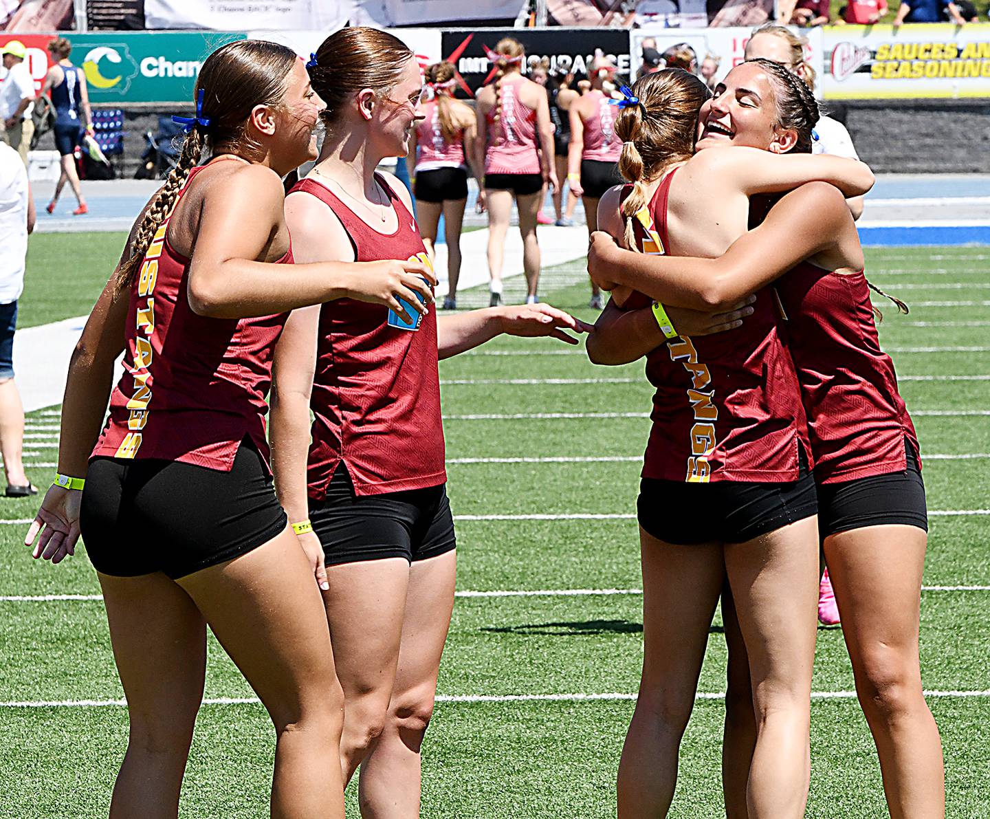 Shuttle hurdle relay