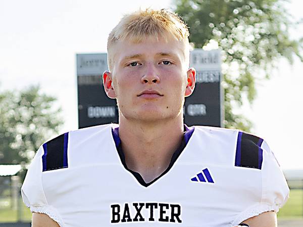 Baxter football loses second-half lead against CR-B