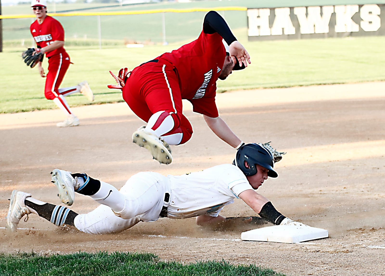 Sieck leads L-S baseball to third straight district championship