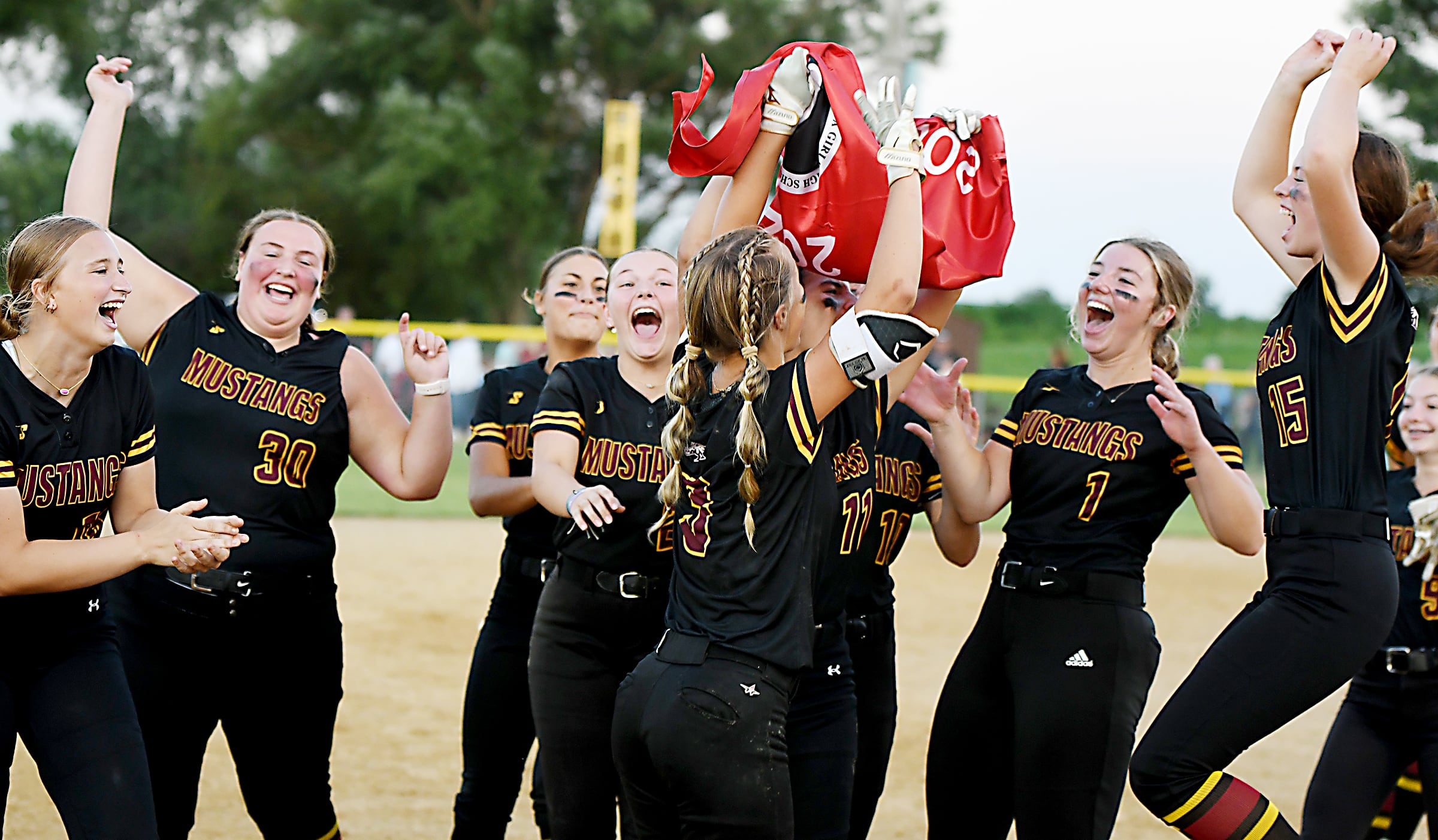 Mustang Muscle: PCM softball thumps Clarinda for first state berth