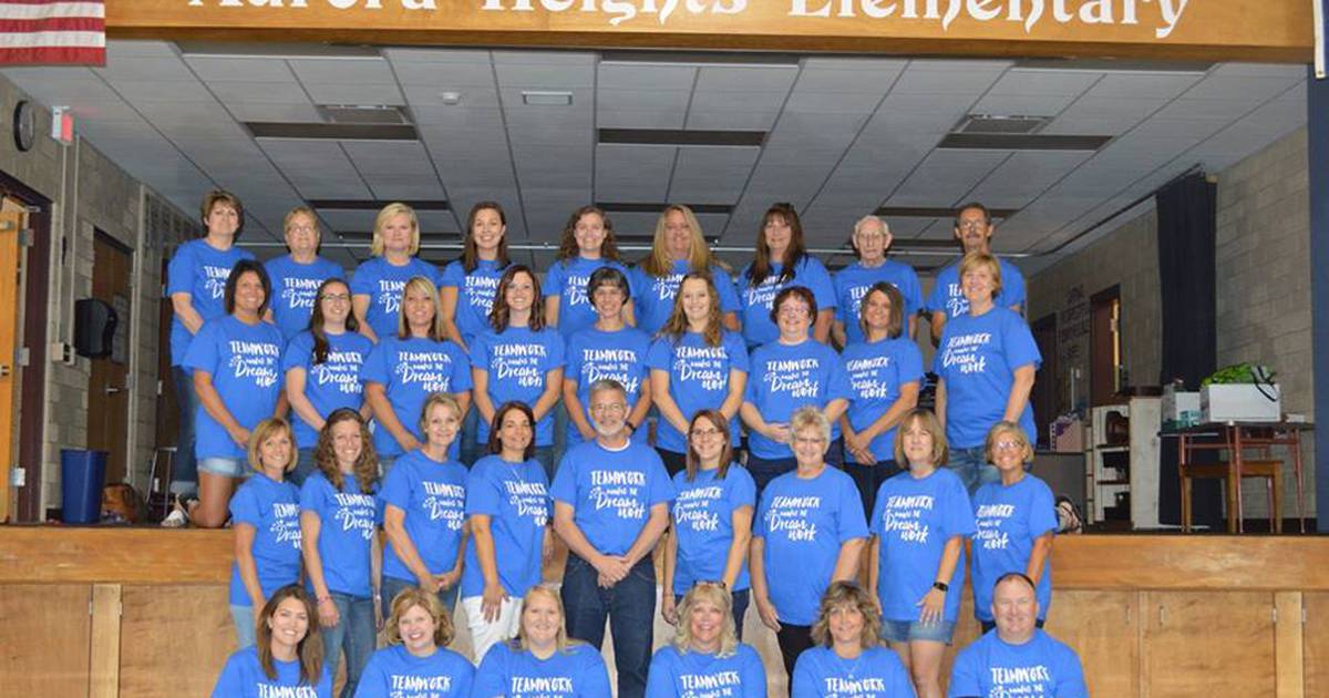 Aurora Heights teachers get ready for their closeups – Newton Daily News
